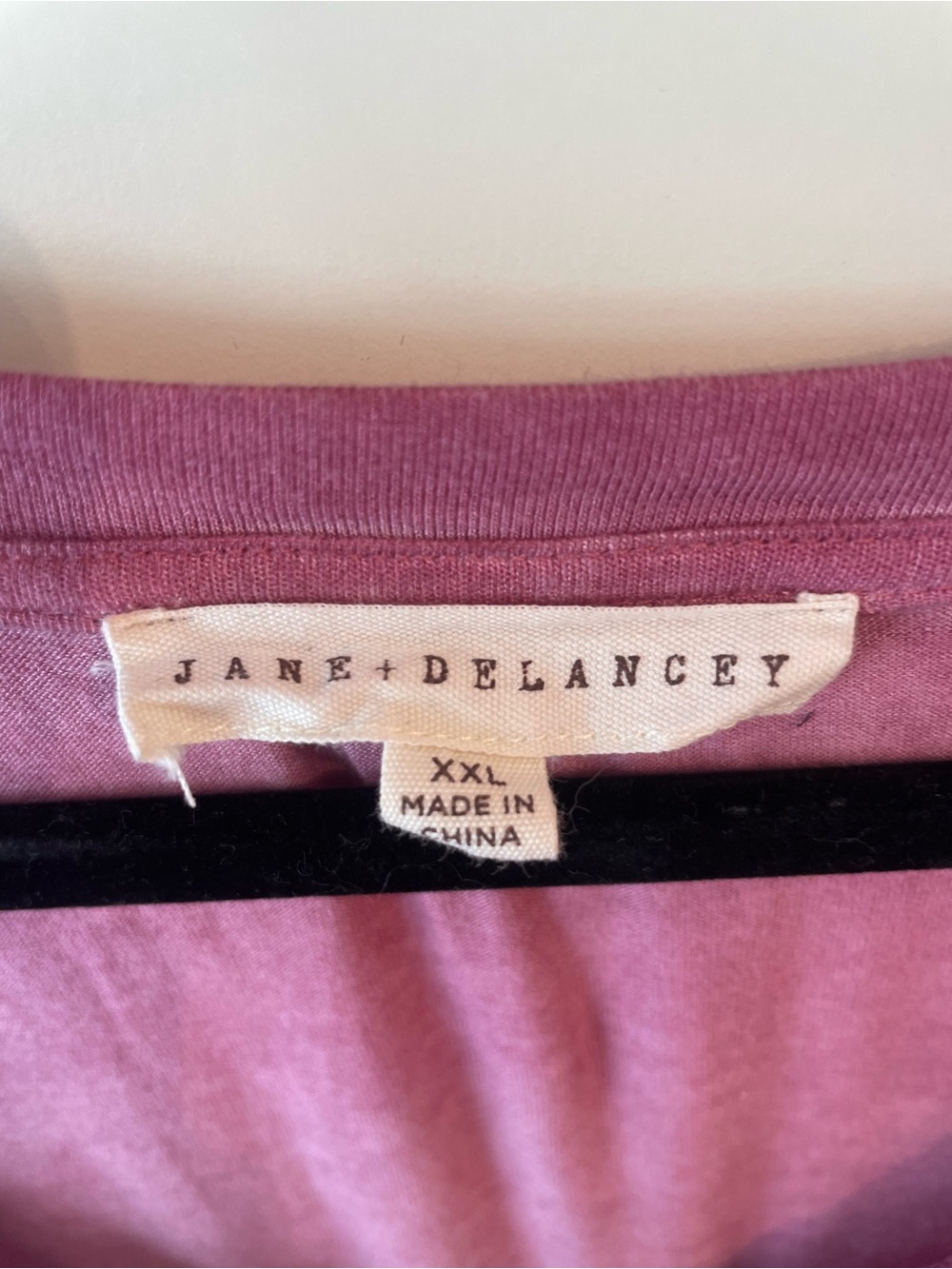 Jane + Delancey Women's Dusty Rose V-Neck Tee